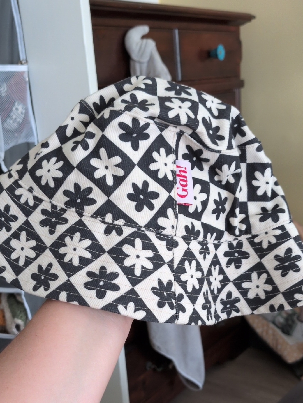 Lisa Says Gah Black & Cream Floral Check Bucket Hat